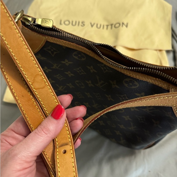 LV Odeon PM crossbody bag, please see pics for details, good used condition - Picture 7 of 15
